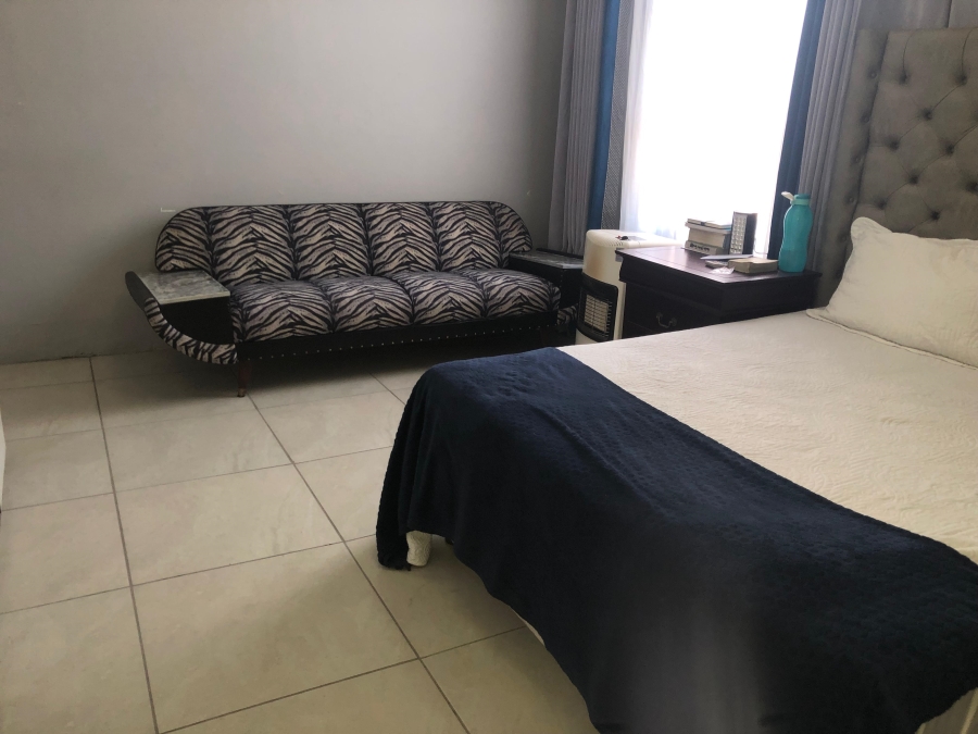 3 Bedroom Property for Sale in Quigney Eastern Cape